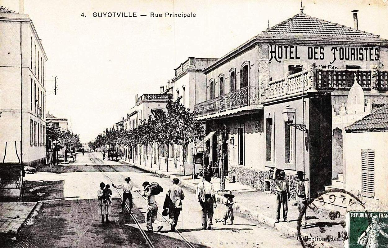 962- Guyotville - Rue principale.jpg